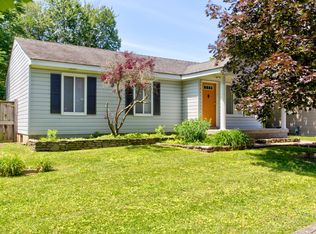 210 Glissade Dr, Fairdale, KY 40118