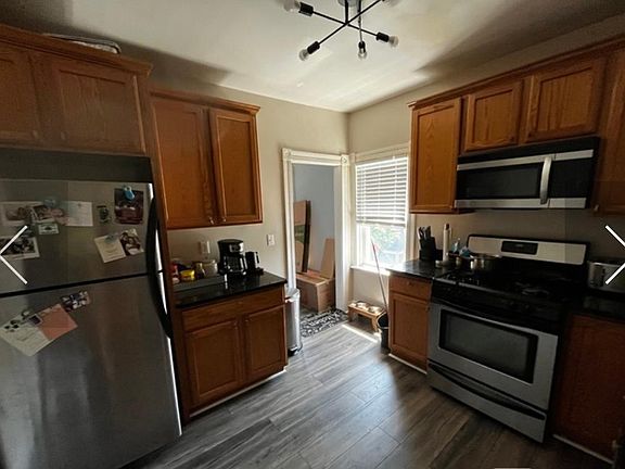3rd image of 186 Washington Ave #3