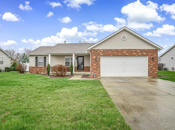 13 Pinebrooke, Troy, IL 62294