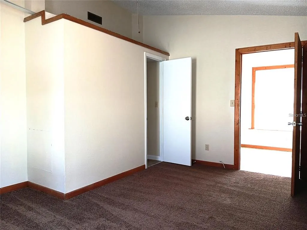 2 bed, 1.0 bath, 884 sqft, $1,750 — Photo 4