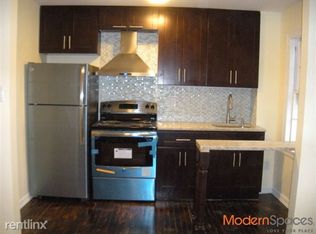 2114 24th St, Astoria, NY 11105