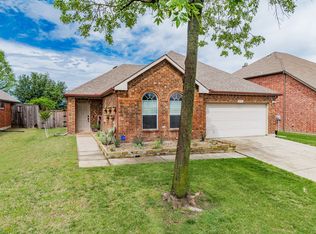 2716 Winterberry Ln, Little Elm, TX 75068