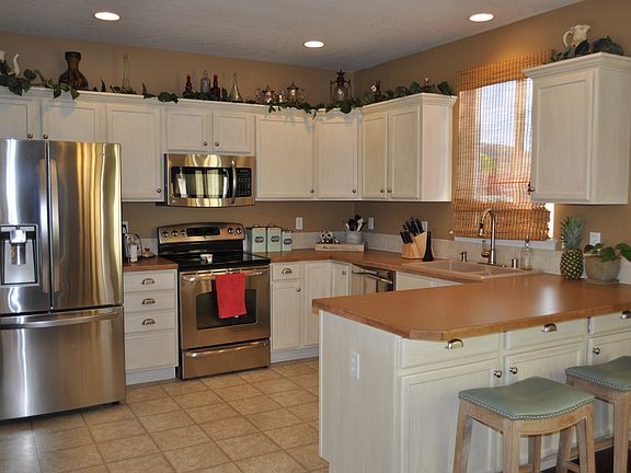 5th image of 2907 S Highlands Blvd