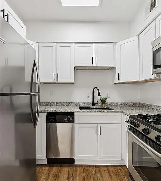 6980 Roswell Rd #C13 — Photo 12