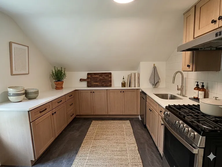 522 Stafford Ave #2 — Photo 1