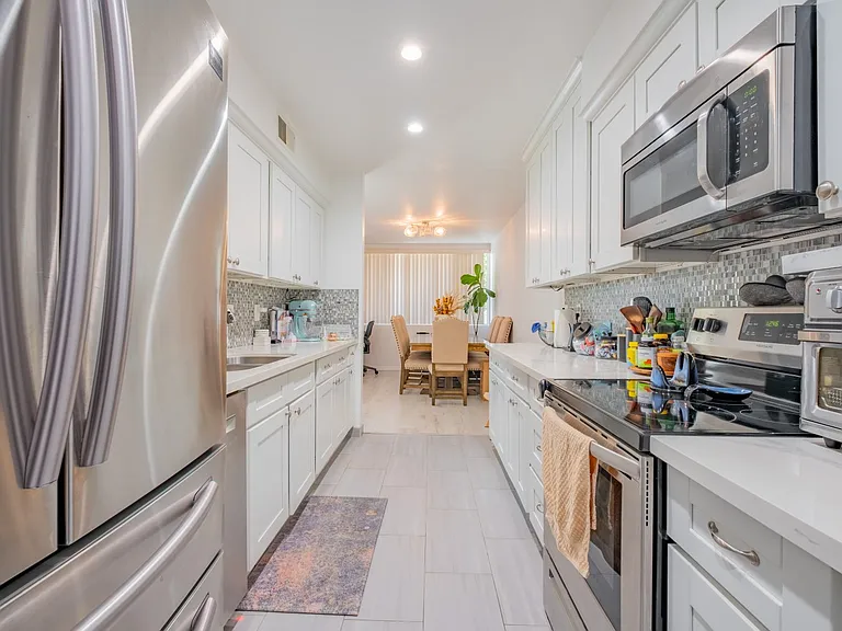 4487 Colbath Ave #106 — Photo 8