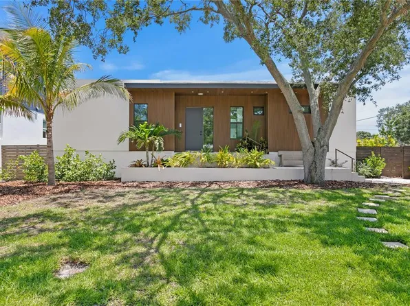 500 38th Ave NE, Saint Petersburg, FL 33704