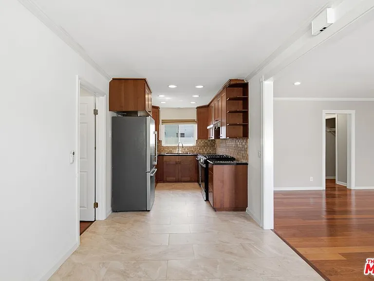 1807 Carnegie Ln #2 — Photo 6