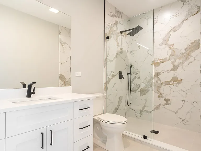 6853 W Belmont Ave #3 — Photo 16