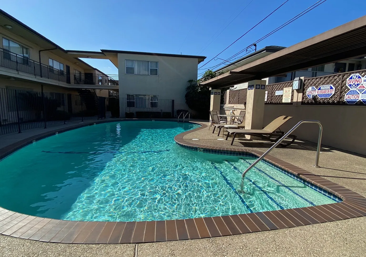 Arcadian Apartments — Photo 1