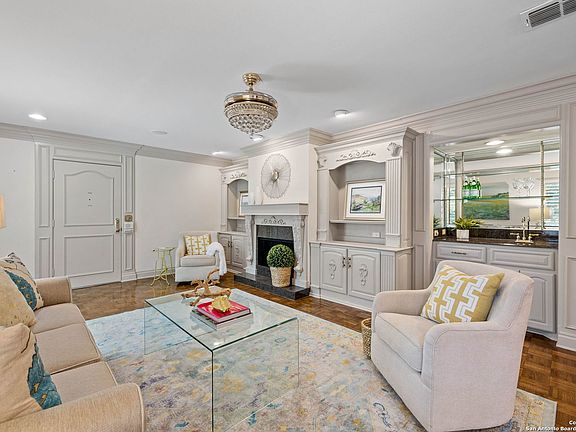 5th image of 140 PATTERSON AVE #204