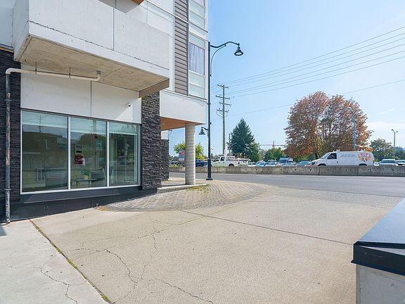 2nd image of 15 Canada Ave #208