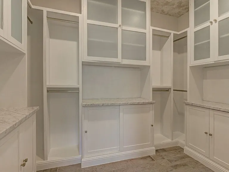 6390 Montrose Park Ct — Photo 19