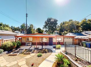 88 Mountain View St, Oak View, CA 93022