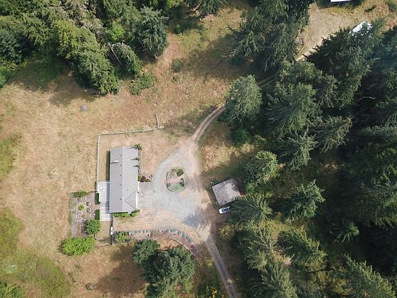 5th image of 1522 Scully Ln