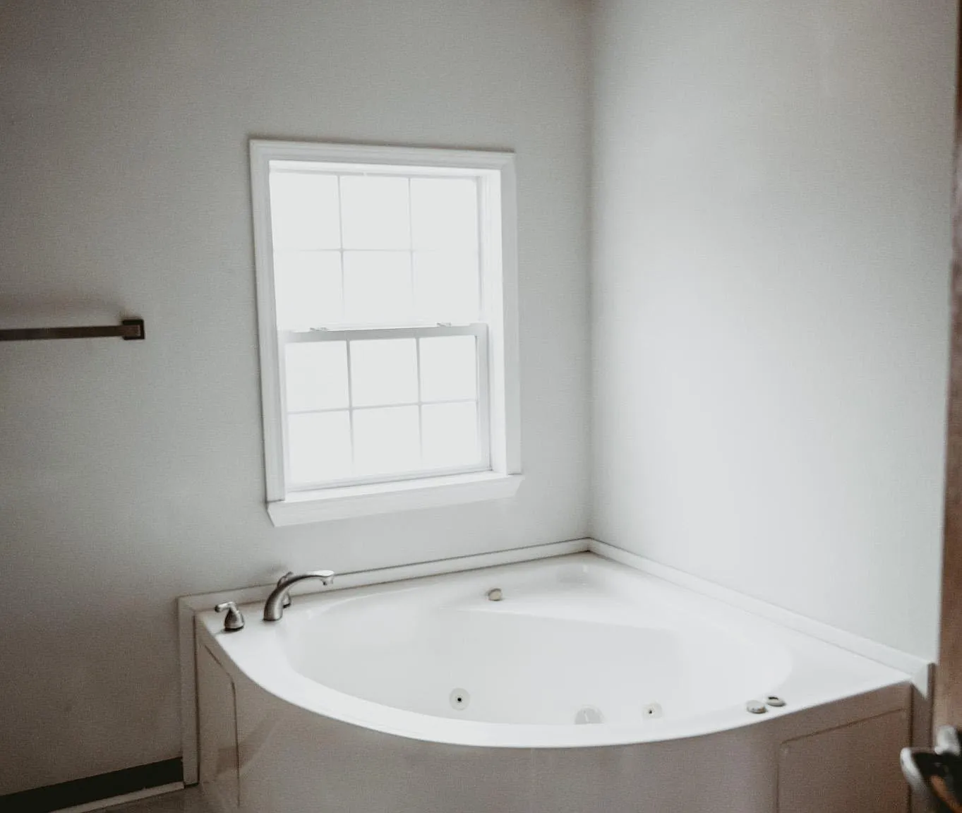 3606 W Lupine Dr — Photo 4