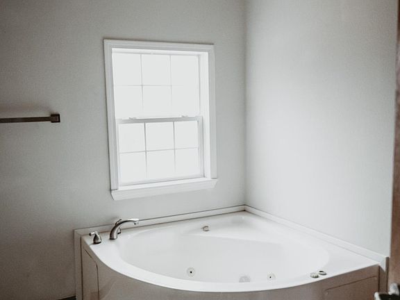 4th image of 3606 W Lupine Dr
