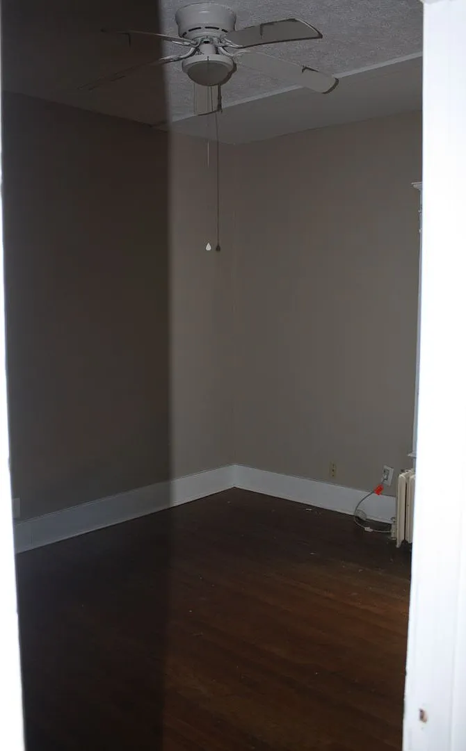 E 11th Tri-Plex — Photo 2