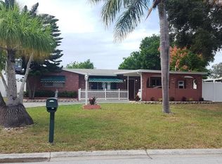 6864 114th St, Seminole, FL 33772