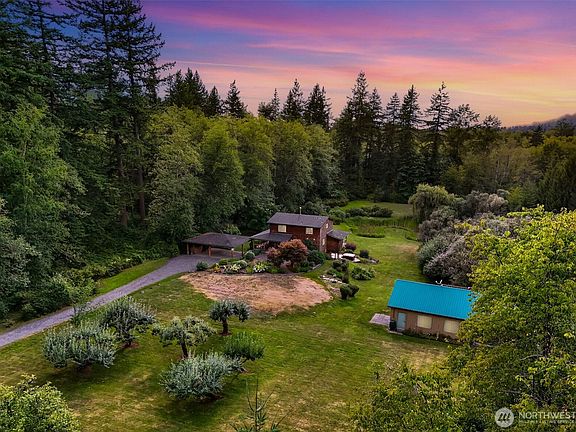 2nd image of 9515 Sunrise Road
