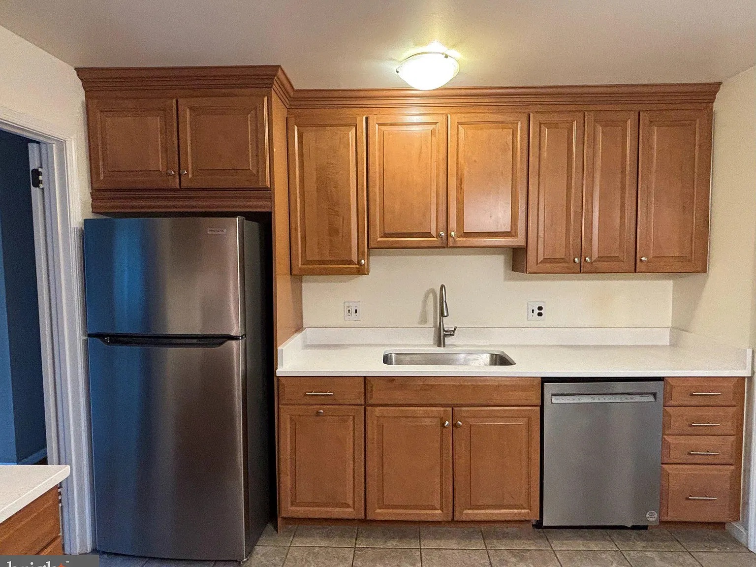 5 bed, 3.0 bath, 2446 sqft, $4,195 — Photo 4