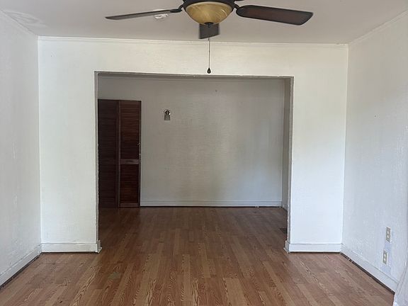 2nd image of 3924 Pauger St #3924