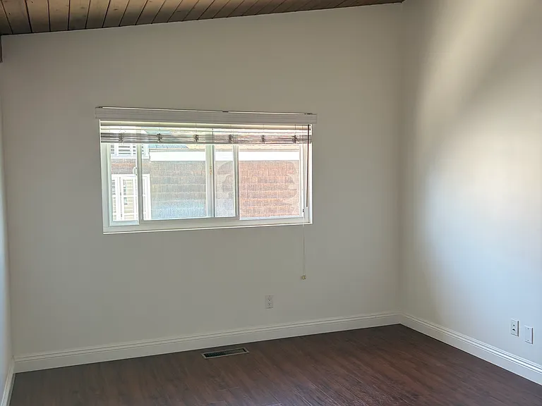 429 1/2 Begonia Ave — Photo 19