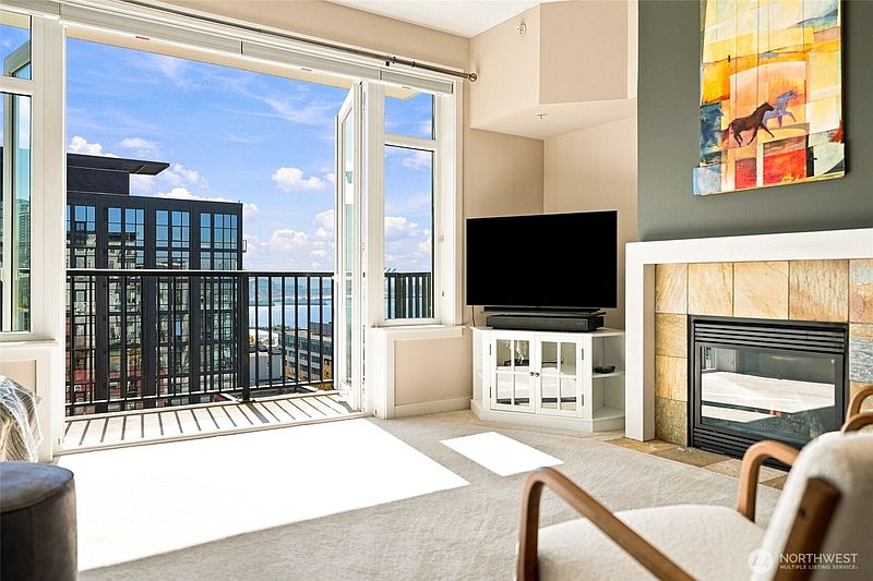 4th image of 2607 Western Avenue #1002