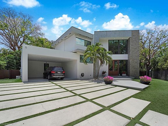 2nd image of 56 Samana Dr #1