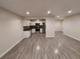 1911 California St APT 4, Mountain View, CA 94040