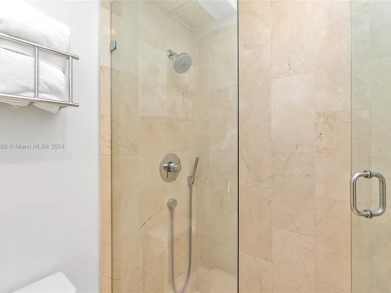 100 Lincoln Rd #1202 — Photo 9