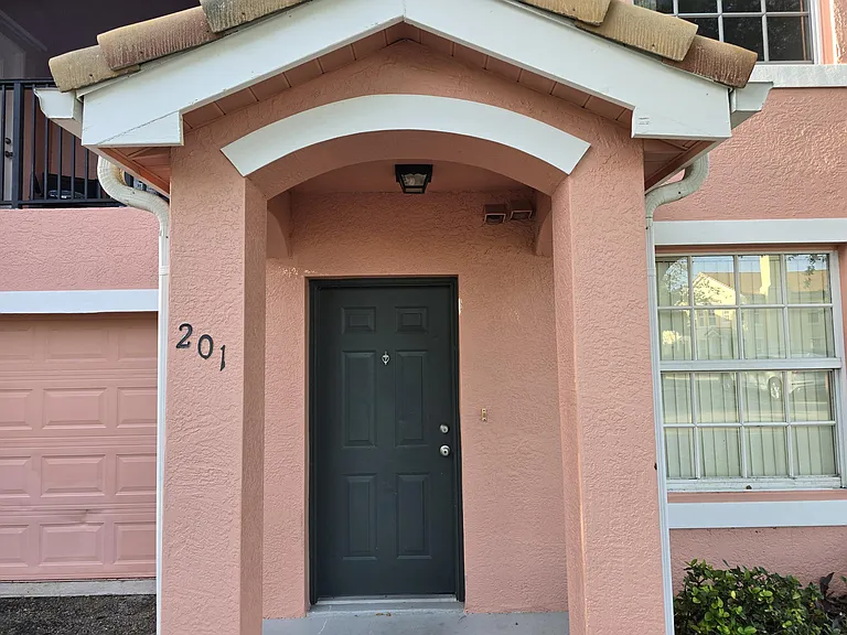 144 SW Peacock Blvd #23-201 — Photo 3