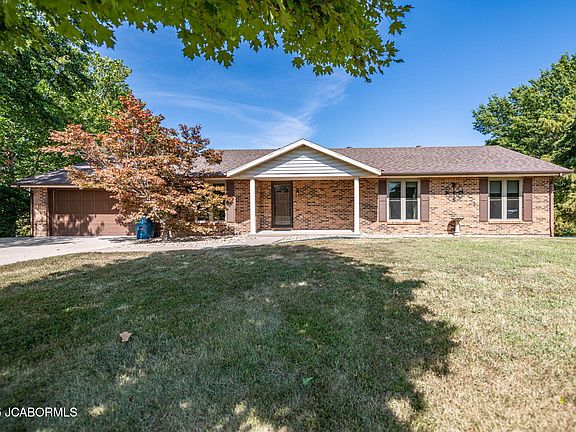 3rd image of 7805 Twin Lake Dr