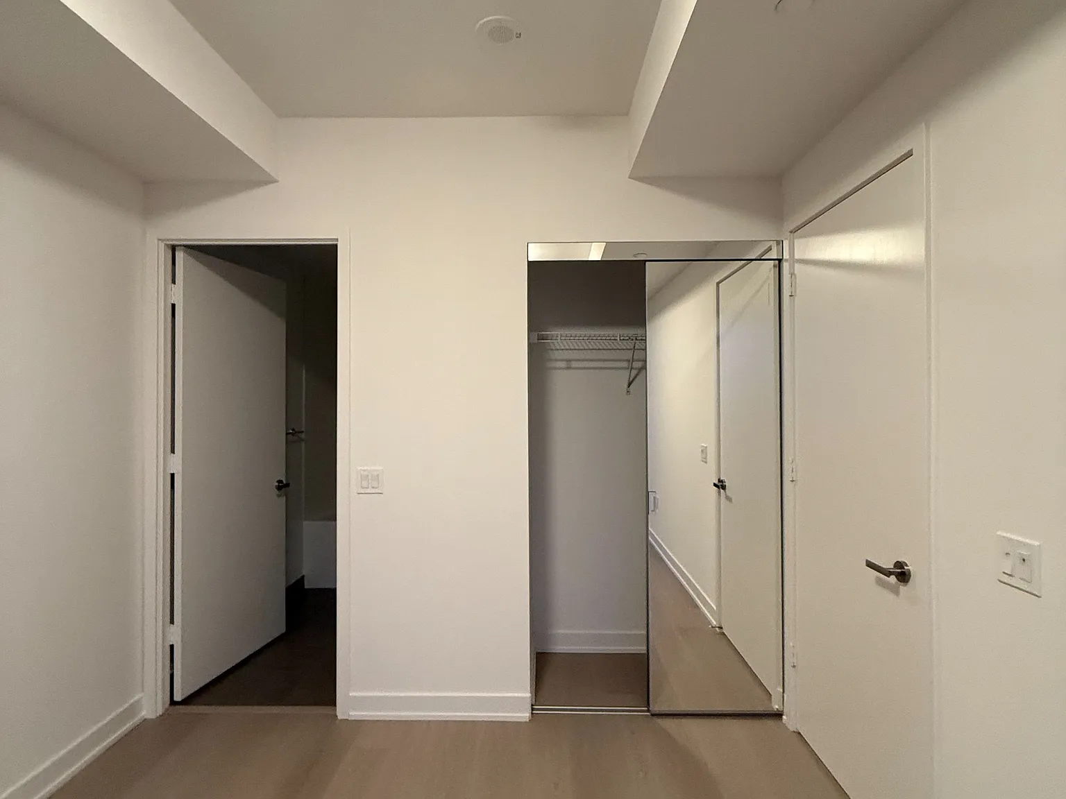 2 bed, $3,000 — Photo 4