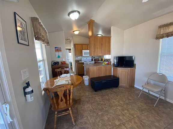 4th image of 10315 E 30th Pl