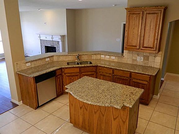 3rd image of 7312 Oak Valley Ct