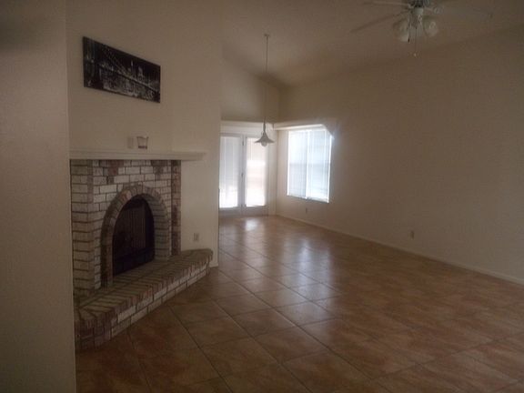 3rd image of 7201 Canyon Run Dr