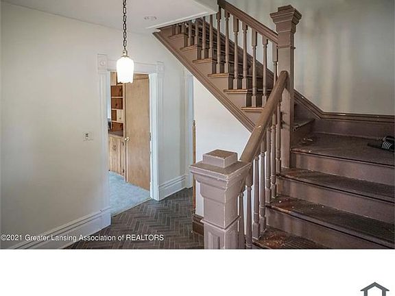 4th image of 512 W Ionia St #A