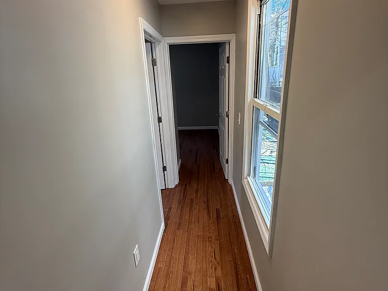 250 Summer Ave #2 — Photo 12