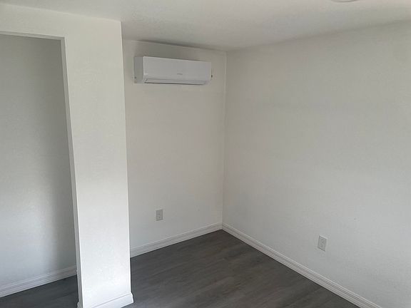 5th image of 845 Hall St #A