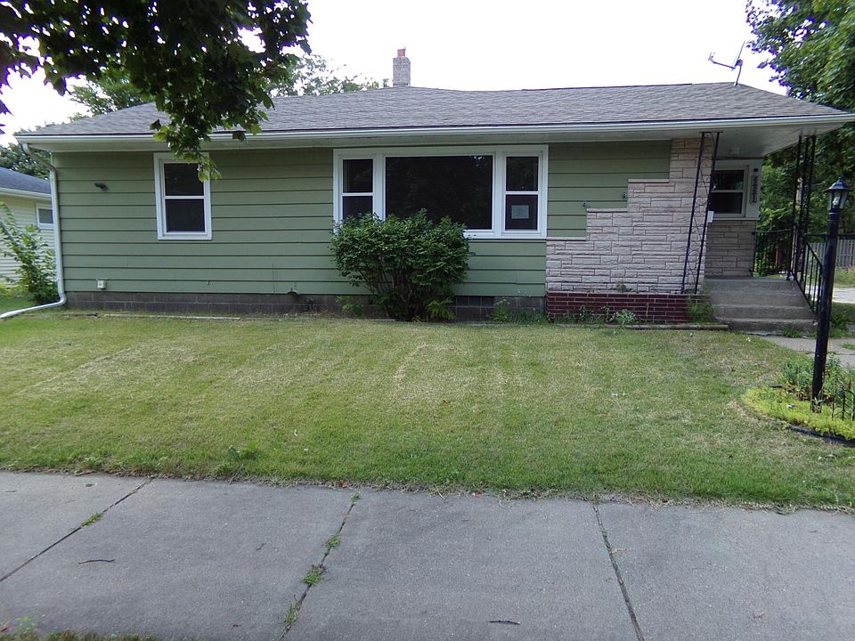 1st image of 521 Kansas St