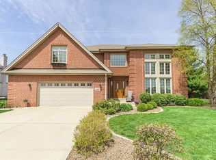 10800 Ridgewood Dr, Palos Park, IL 60464