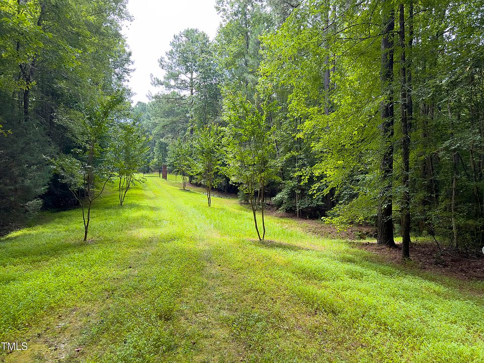 2nd image of 2205 Paddstowe Main Way #8