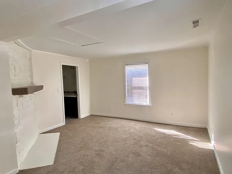 29 Warren Ct — Photo 3