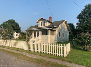 5011 Greenville Rd, Greenville, WV 24945