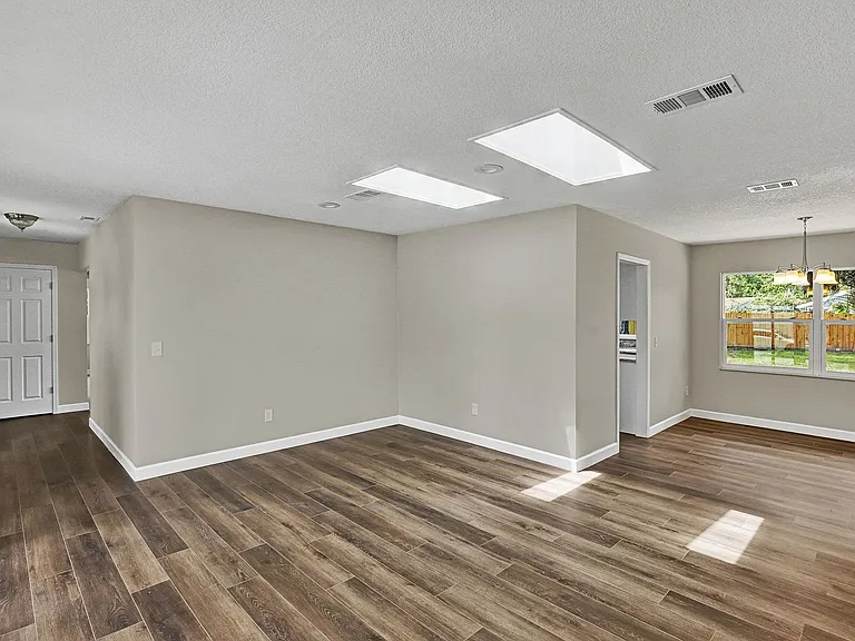 12522 Macaw Dr — Photo 9