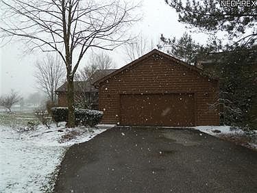 1st image of 304 Overlook Brook Dr
