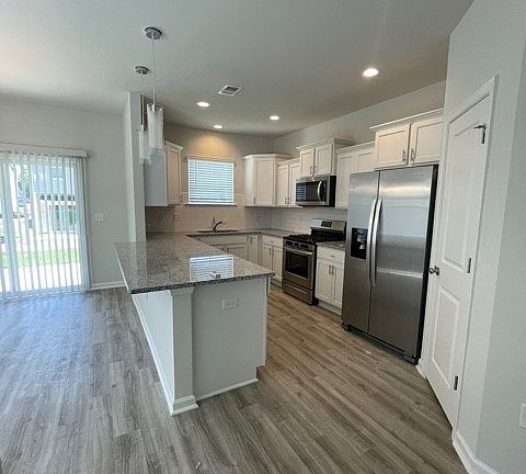 2nd image of 46 Jolene Dr