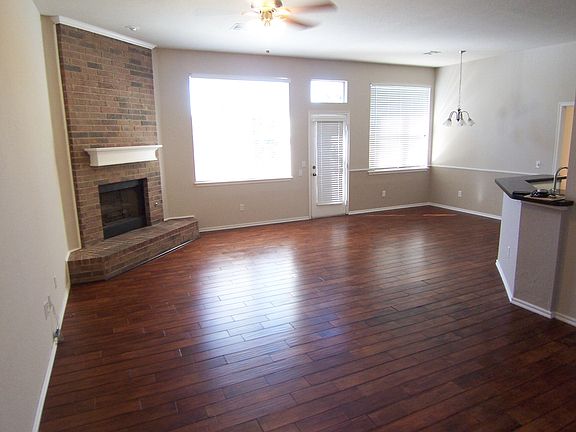3rd image of 16309 Seminole Creek Cir