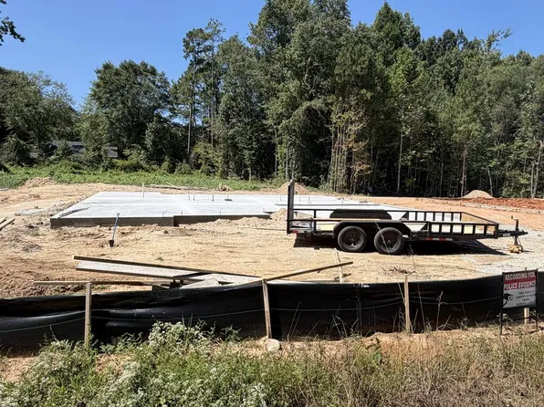 173 Lee Road 2157, Smiths Station, AL 36877